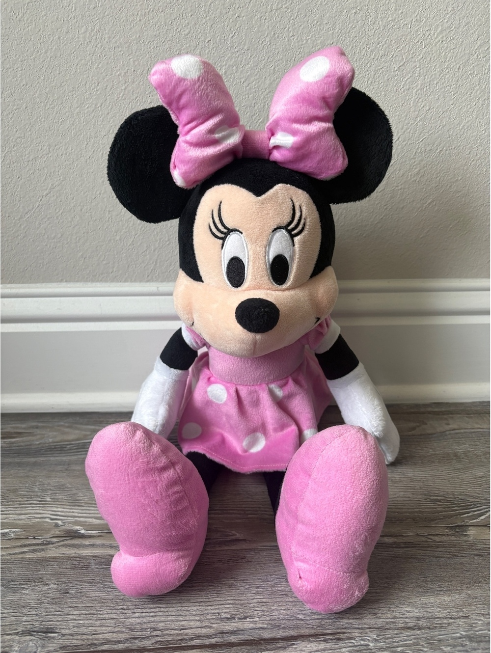 Disney Minnie Mouse Pink Polka Dot Plush – Approx. 20” – Just Play